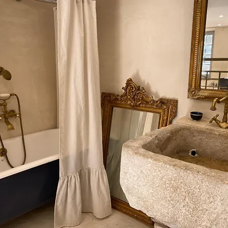 بيت ضيافة Loft Authentique 3 Stars Terrasse Vieux Port لا سيوتا